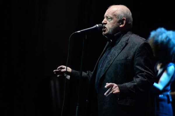 "Nagrywanie płyty przypomina trochę malowanie obrazów. Nie mogą wyglądać jak swoje kopie" - mówił Joe Cocker przed premierą "Fire It Up" - fot. Jacek Turczyk "Nagrywanie płyty przypomina trochę malowanie obrazów. Nie mogą wyglądać jak swoje kopie" - mówił Joe Cocker przed premierą "Fire It Up" - fot. Jacek Turczyk