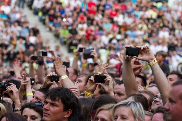 Amtosfera wzruszeń udzieliła się niektórym tak bardzo, że... w trakcie koncertu miały miejsce oświadczyny!