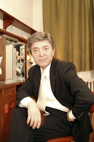 Jerzy Połomski koncertował w kraju i za granicą, m.in. w Anglii, Danii, Czechosłowacji, na Węgrzech, w ZSRR, Jugosławii, RFN, NRD, Bułgarii, Rumunii, Szwajcarii, Holandii, Szwecji, Francji i na Kubie oraz wielokrotnie w ośrodkach polonijnych USA, Kanady i Australii. Dwukrotnie (w 1967 i 1969) uzyskał tytuł najpopularniejszego piosenkarza Polonii Amerykańskiej w plebiscycie radia w Chicago.