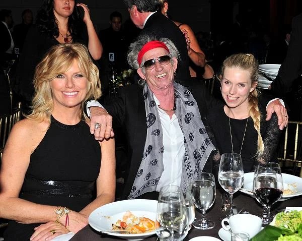 Keith Richards z żoną Patti i córką Theodorą (fot. Henry S. Dziekan III)