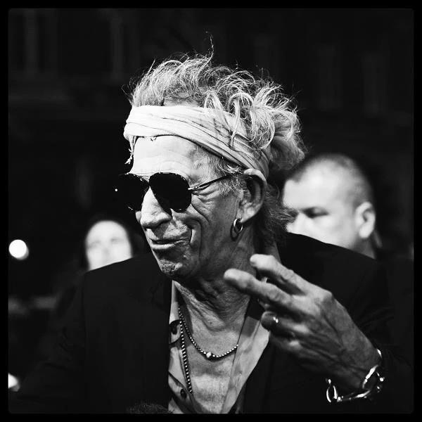 "Pozwólcie, że będę z wami szczery - ja nie mam problemu z narkotykami. Ja mam problem z policją" - to kolejny z żartów "Keefa" na temat nałogu (fot. Gareth Cattermole)