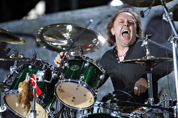 Na ogłoszenie Lars Ulricha odpowiedział James Hetfield i w ten sposób w 1981 roku powstała Metallica