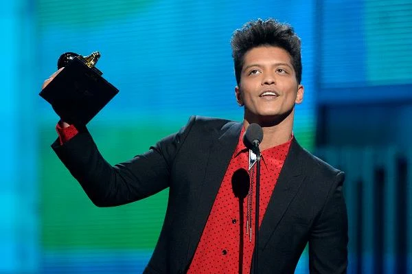 Bruno Mars (fot. Kevork Djansezian) Bruno Mars (fot. Kevork Djansezian)