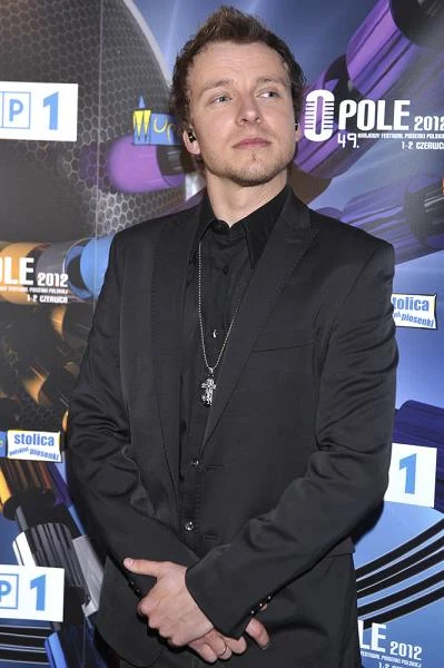 Piotr Kupicha jest również taternikiem z uprawnieniami instruktora wspinaczki skałkowej Piotr Kupicha jest również taternikiem z uprawnieniami instruktora wspinaczki skałkowej