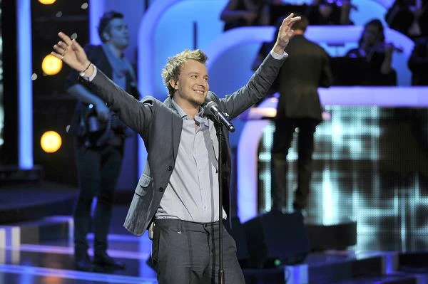 Z powodu zmiany wytwórni płytowej nowy singel Feel - "Poczuj to" - wydany został pod szyldem Piotr Kupicha. Z kolei na Facebooku Feel występuje teraz pod nazwą "Piotr Kupicha - Feel" Z powodu zmiany wytwórni płytowej nowy singel Feel - "Poczuj to" - wydany został pod szyldem Piotr Kupicha. Z kolei na Facebooku Feel występuje teraz pod nazwą "Piotr Kupicha - Feel"