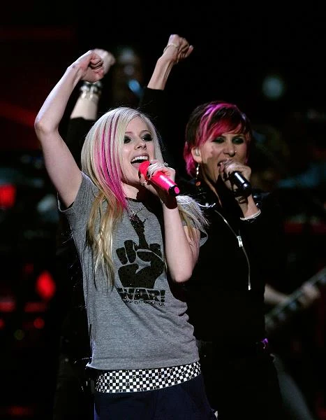 Przy premierze albumu "The Best Damn Thing" (2007 r.) Avril Lavigne inkorporowała do swojego wizerunku różowe elementy, co nie wszystkim fanom przypadło do gustu (fot. Kevin Winter)