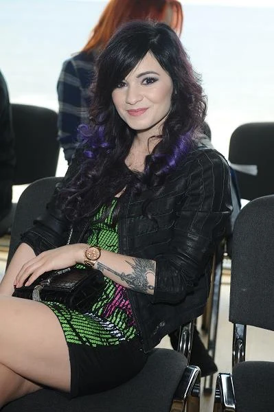 Ewelina ma już na koncie kilka przebojów: "Nieodporny rozum", "W stronę słońca" czy "Jutra nie będzie" (fot. Piotr Andrzejczak)