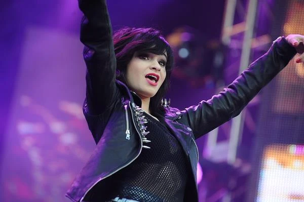 Ewelina jest piosenkarką filigranową - mierzy bowiem 155 cm wzrostu (fot. Piotr Andrzejczak)