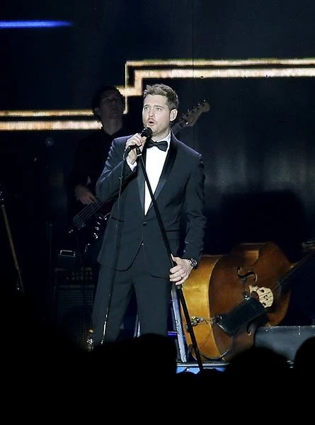 Jego dyskografia zaczęła się od wydanej w 2003 roku płyty "Michael Buble", a zamyka ją longplay "To Be Loved" z 2013 roku (fot. Damian Klamka) Jego dyskografia zaczęła się od wydanej w 2003 roku płyty "Michael Buble", a zamyka ją longplay "To Be Loved" z 2013 roku (fot. Damian Klamka)
