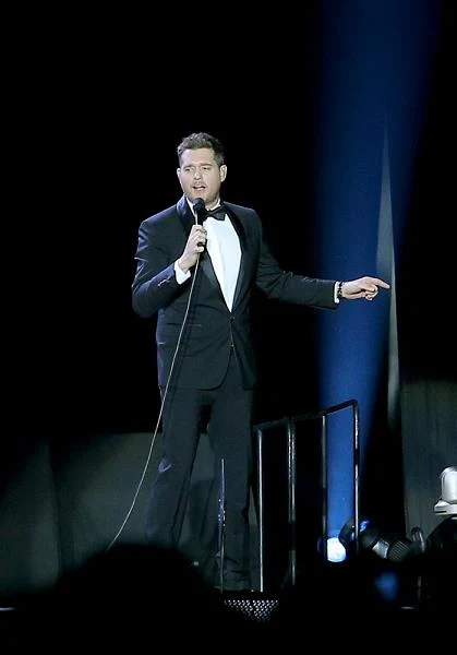 Michael Buble sięgnął również po współczesne hity takie jak "Get Lucky" Daft Punk czy "Happy" Pharrella Williamsa (fot. Damian Klamka) Michael Buble sięgnął również po współczesne hity takie jak "Get Lucky" Daft Punk czy "Happy" Pharrella Williamsa (fot. Damian Klamka)