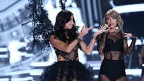 Taylor Swift i "aniołek" Victoria's Secret (fot. Tim P. Whitby)