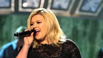 Kelly Clarkson (miejsce drugie) - jej kariera potoczyła się dużo prężniej niż zwycięzcy. Amerykanka zdobyła już m.in. Grammy, nagrody Billboardu, American Music Awards oraz MTV VMA, a jej utwory cieszą się sporą popularnością (fot. Jonathan Leibson)