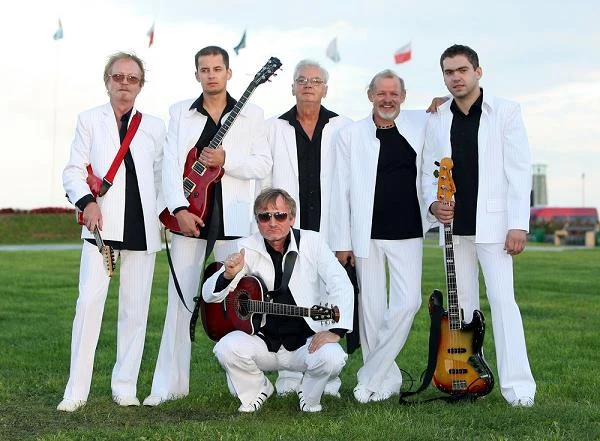 2006 r. Rok wcześniej formacja świętowała 40-lecie, wydając nową płytę "Czerwone Gitary O.K." - fot. Piotr Fotek 2006 r. Rok wcześniej formacja świętowała 40-lecie, wydając nową płytę "Czerwone Gitary O.K." - fot. Piotr Fotek