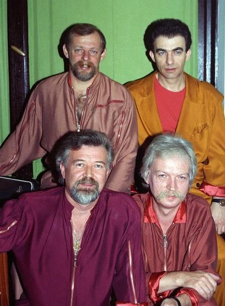 Czerwone Gitary 1991: Jerzy Skrzypczyk, Seweryn Krajewski, Jurek Kossela i Bernard Dornowski - fot. Zenon Zyburtowicz Czerwone Gitary 1991: Jerzy Skrzypczyk, Seweryn Krajewski, Jurek Kossela i Bernard Dornowski - fot. Zenon Zyburtowicz
