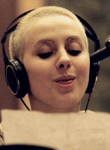 Edyta Bartosiewicz w 1995 roku. Edyta Bartosiewicz w 1995 roku.