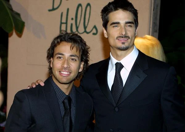 Stany Zjednoczone zwariowały na punkcie Backstreet Boys dopiero w 1997 roku, kiedy to w USA ukazał się album "Backstreet Boys" zawierający piosenki z dwóch pierwszych płyt grupy