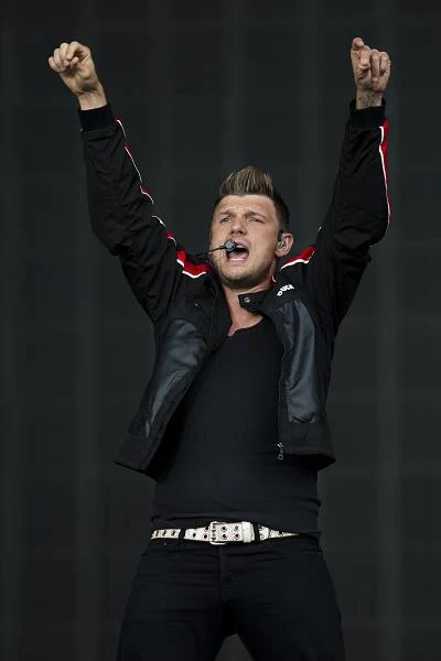 Uwielbiany szczególnie przez fanki Nick Carter spotykał się z m.in. Britney Spears, Willą Ford, Ashlee Simpson i Paris Hilton. Od 2008 r. związany jest z Lauren Kitt, którą poślubił w kwietniu 2014 r.