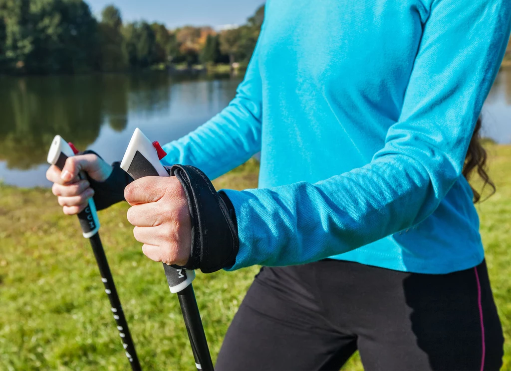 Mięśnie w nordic walking są stymulowane bardziej niz w zwykłym marszu