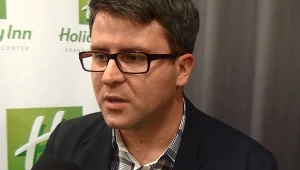 Prezes PZHL-u Dawid Chwałka.