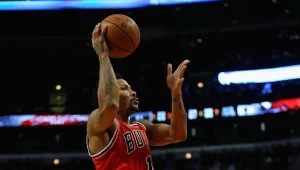 W akcji Derrick Rose