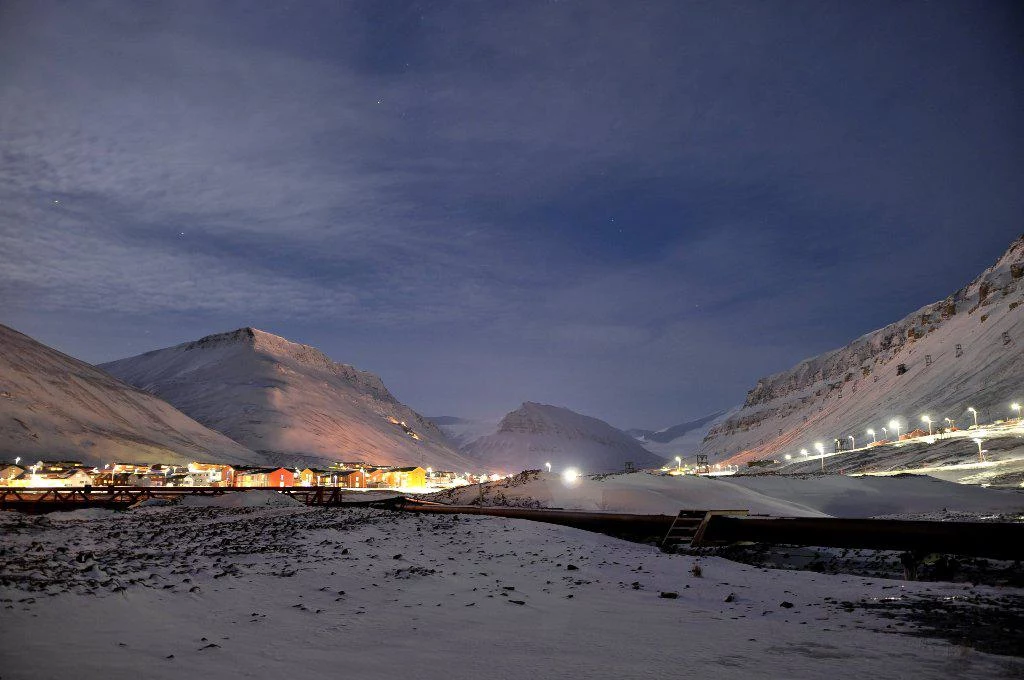 Spitsbergen w czasie nocy arktycznej