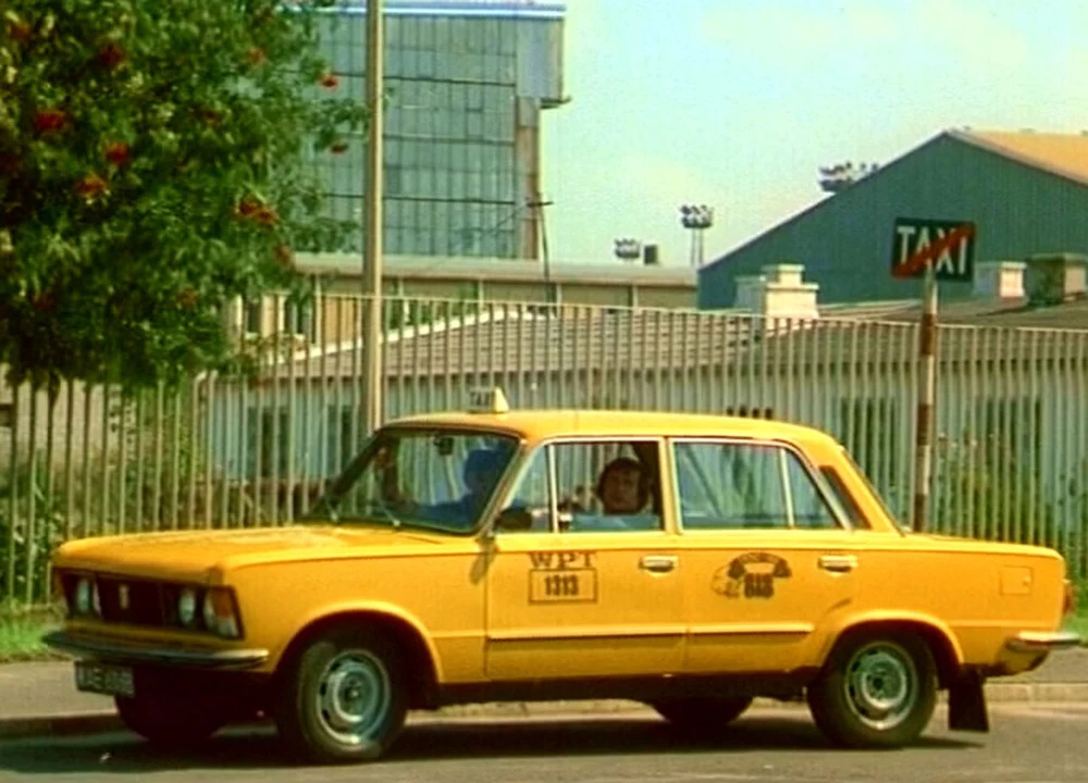 Serialowy Fiat 125 p w kolorze "bahama yellow"