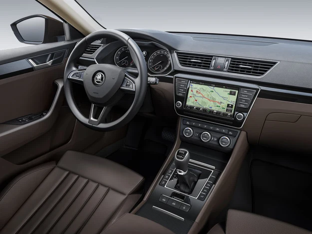 Skoda Superb 2015. Wnętrze