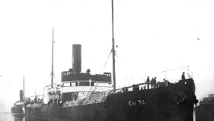 Przyszły s/s "Gopło" przez prawie 20 lat nosił nazwę "Eros"