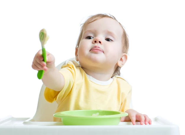 Jeśli dziecko odmawia zjedzenia nowego posiłku, podaj mu go znów po kilku dniach.