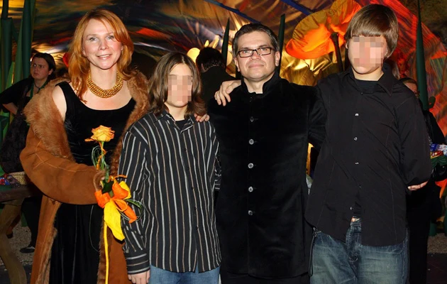 Jarosław Boberek z żoną Iloną i synami Franciszkiem i Janem