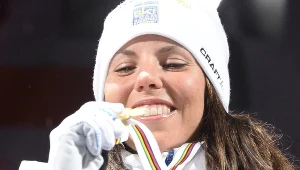 Charlotte Kalla ze złotym medalem w biegu na 10 km