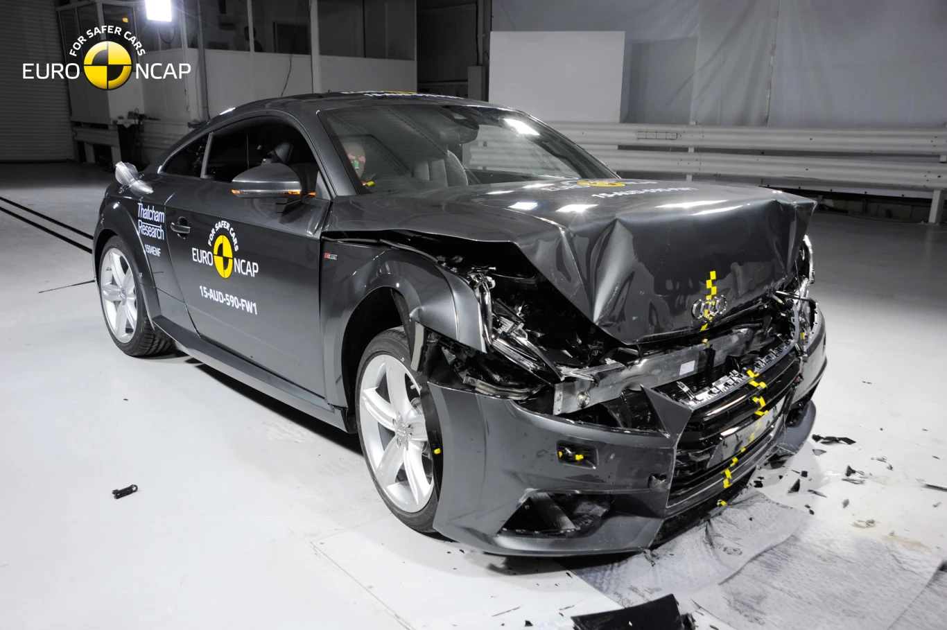 Nowe Audi TT po czołowym crash teście