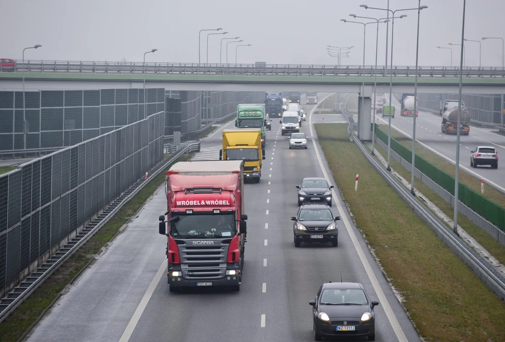 Autostrada A2 w miejscowości Brwinów (woj. mazowieckie) 