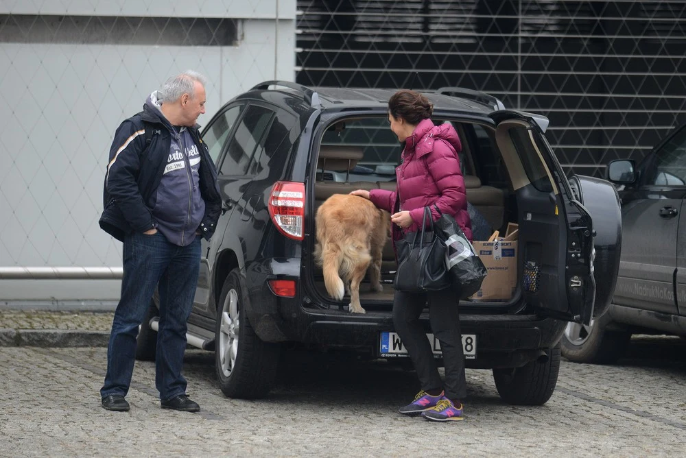 Anna Popek z tajemniczym mężczyzną 