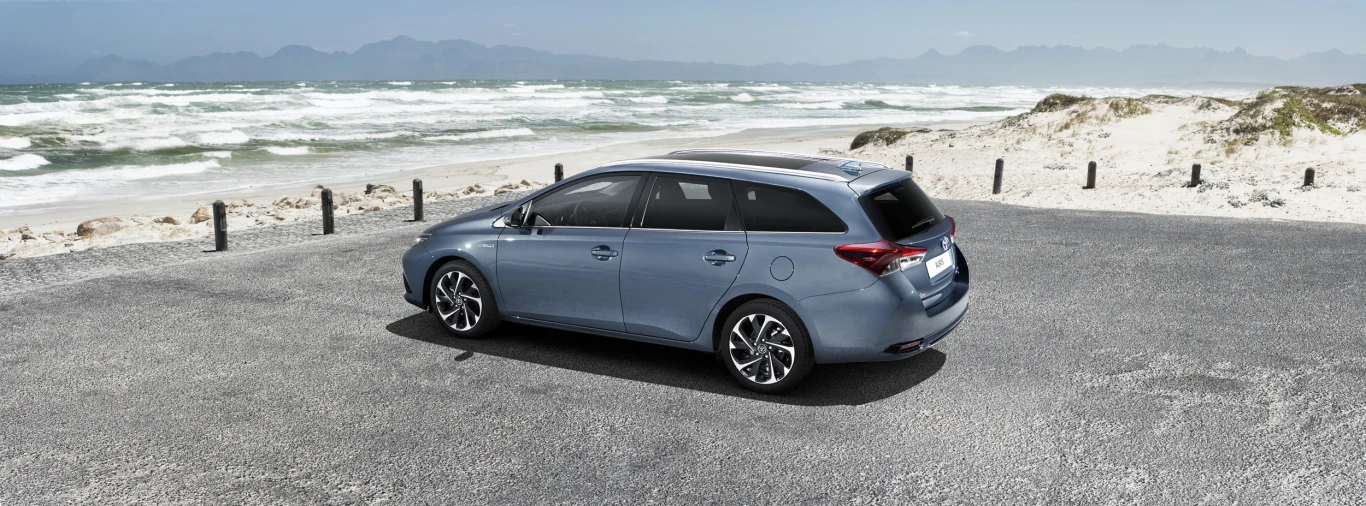 Toyota Auris face lifting