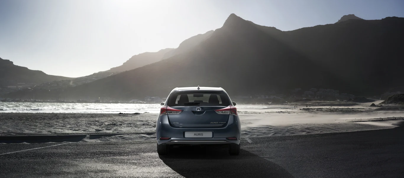 Toyota Auris face lifting