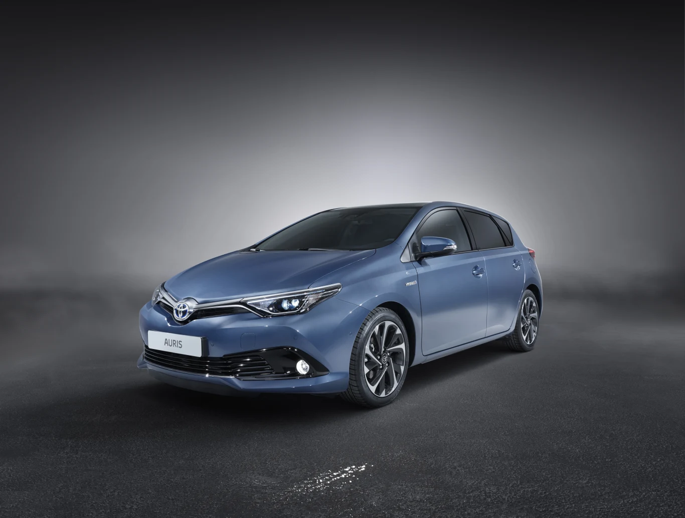 Toyota Auris face lifting