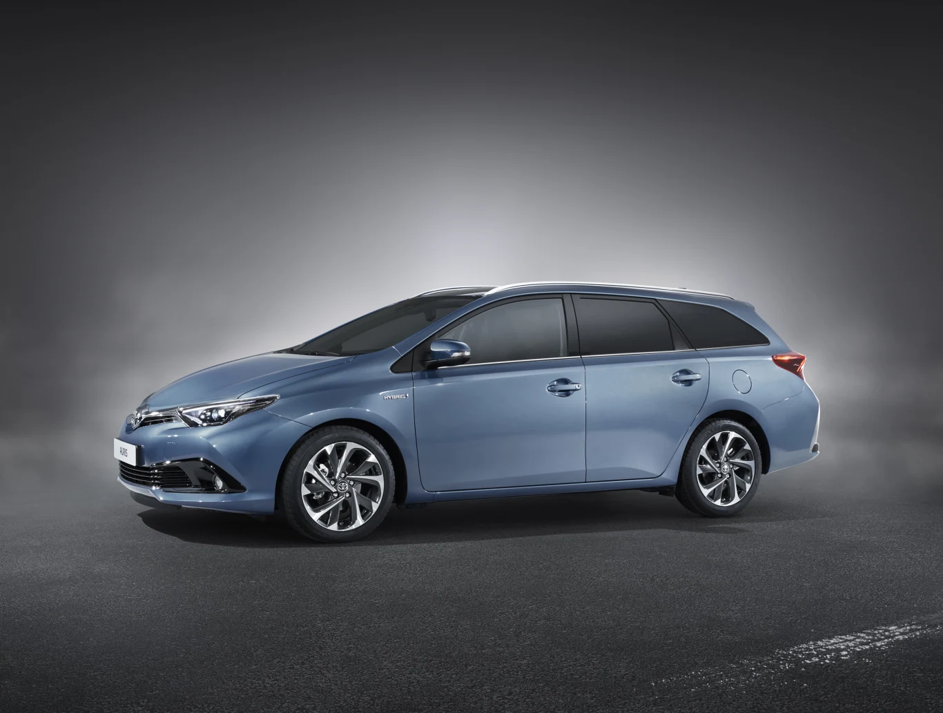 Toyota Auris face lifting