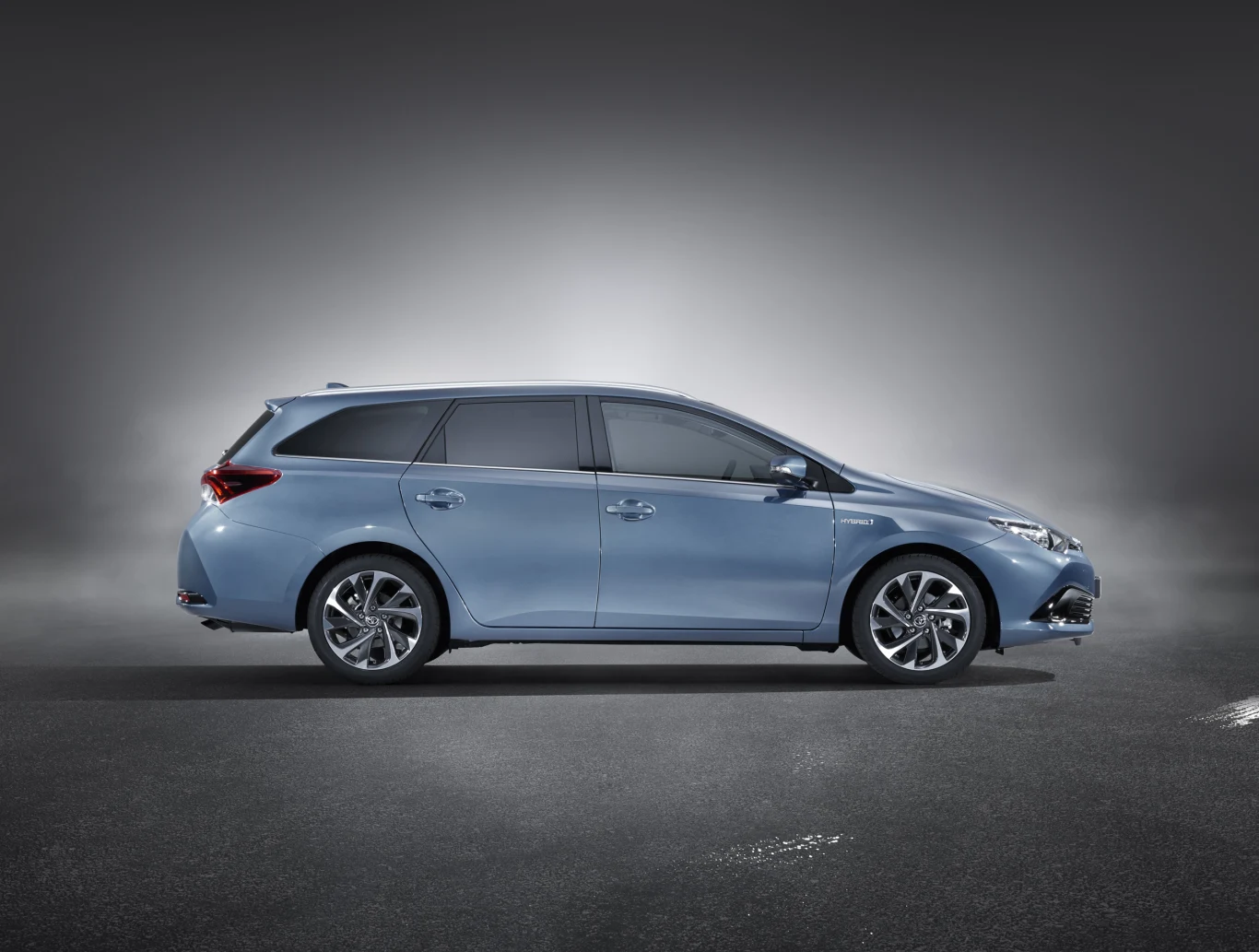 Toyota Auris face lifting