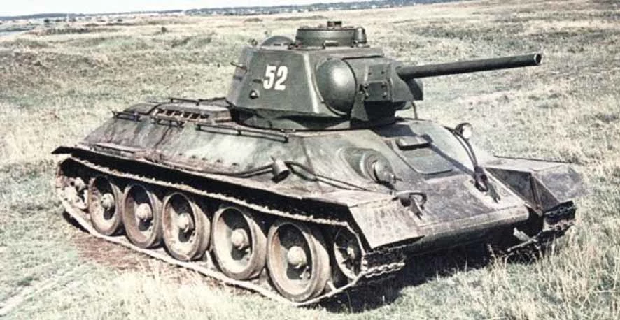 T-34/76. Rosjanie mieli ich w Odeskim OW znacznie więcej, niż Niemcy czołgów wszystkich typów razem wziętych