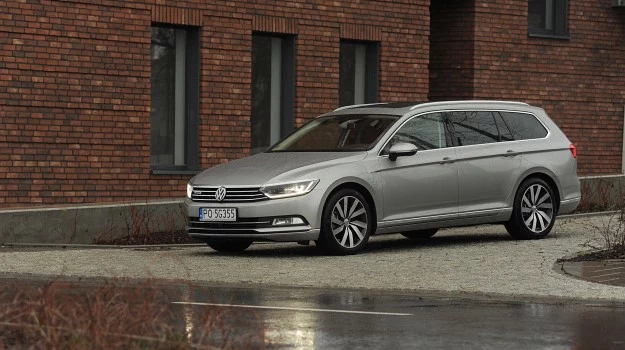 Volkswagen Passat 2.0 TDI Biturbo DSG 4Motion