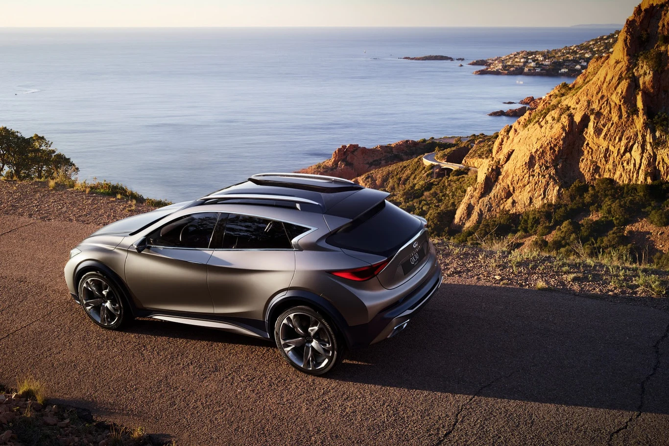 Infiniti QX30