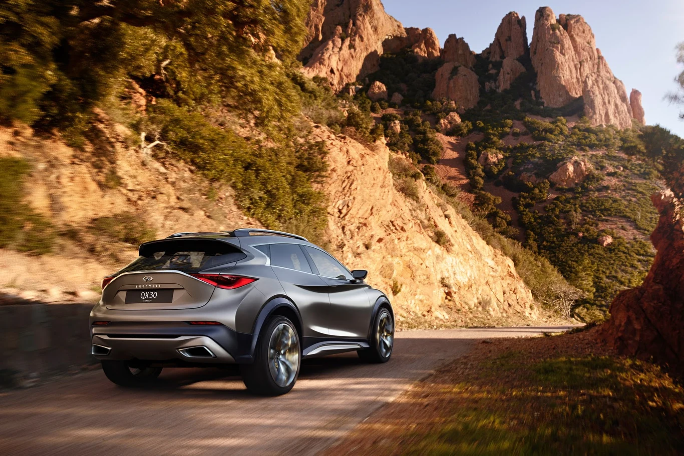 Infiniti QX30
