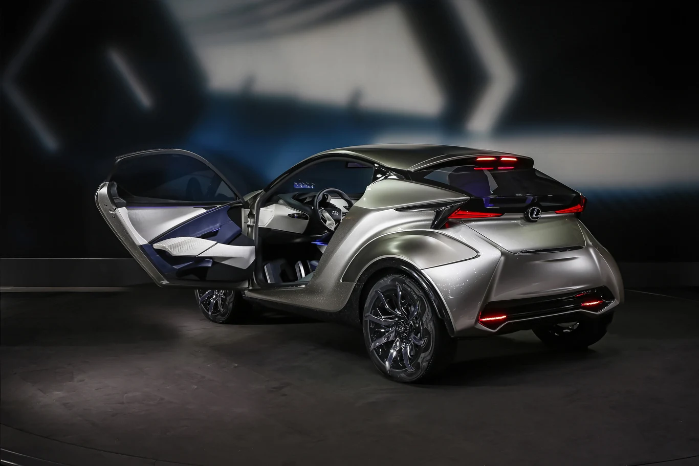 Lexus LF-SA