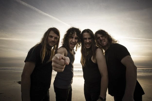 Airbourne: "Kochamy rock'n'rolla" - fot. Travis Shinn