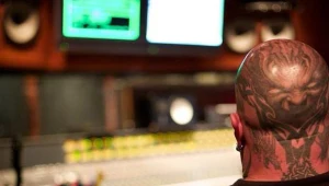 Kerry King (Slayer) przy pracy - fot. Andrew Stuart