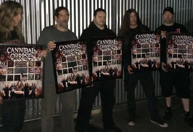Cannibal Corpse z wyróżnieniem Cannibal Corpse z wyróżnieniem