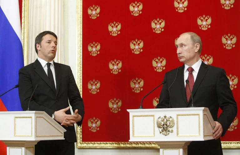Matteo Renzi i Władimir Putin Matteo Renzi i Władimir Putin