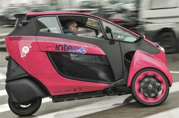 Toyota i-ROAD do wypożyczenia