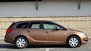 Opel Astra IV kombi 1.6 CDTI